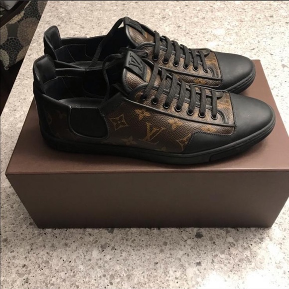 Louis Vuitton Other - LV sneakers